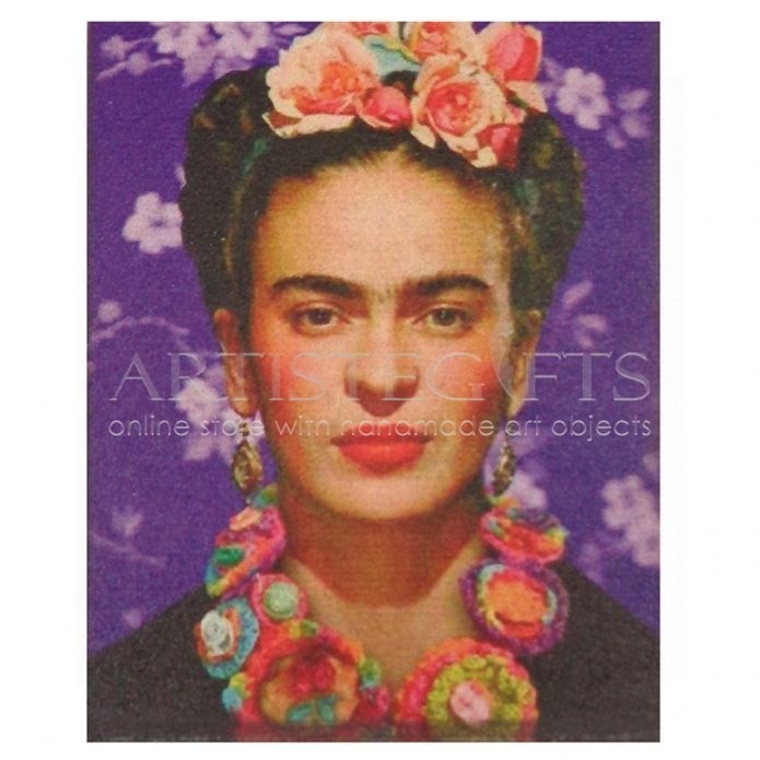 Frida Kahlo, Mωβ - Μαγνήτης